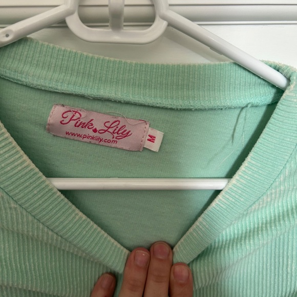 Pink Lily Teal Acid Washed crop sweatshirt - Picture 3 of 4